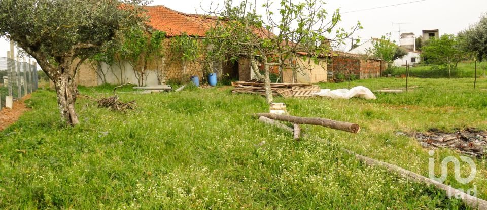 Maison T3 à São Pedro de Tomar de 106 m²