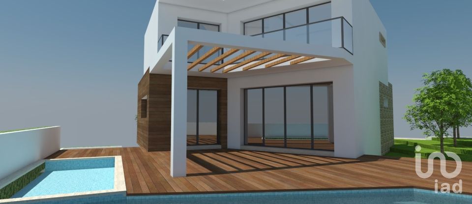 House T3 in Armação de Pêra of 200 m²