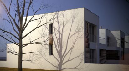 Building land in Vieira de Leiria of 284 m²