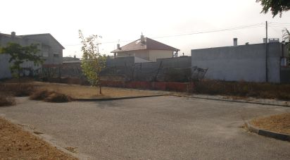 Terreno para construção em Vieira de Leiria de 282 m²