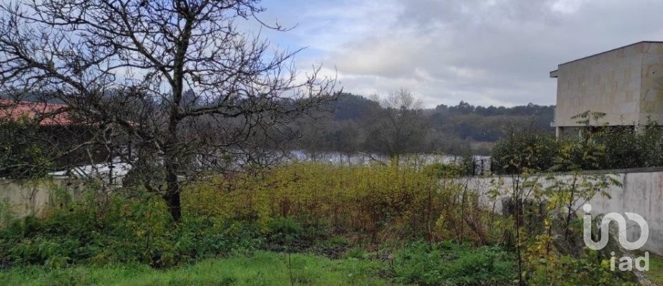 Terreno em Valença, Cristelo Covo e Arão de 1 920 m²