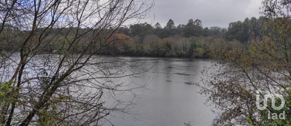 Terreno em Valença, Cristelo Covo e Arão de 1 920 m²