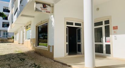Boutique/Local commercial à Albufeira e Olhos de Água de 63 m²