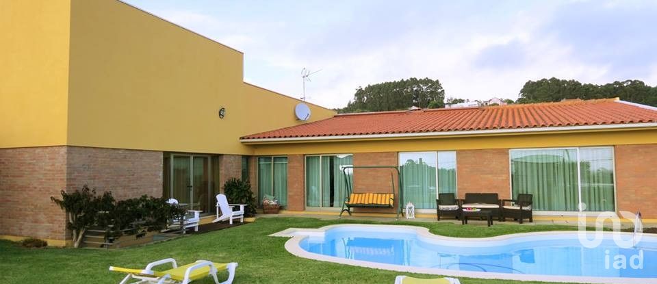Lodge T6 in Aver-O-Mar, Amorim e Terroso of 3,000 m²