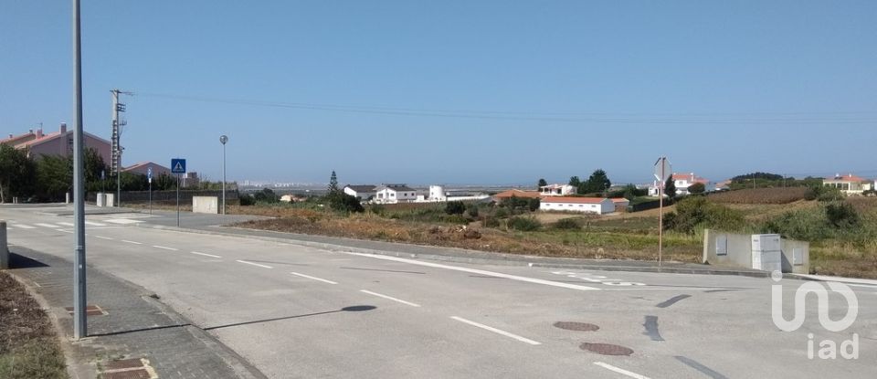 Terrain à bâtir à Atouguia da Baleia de 210 m²