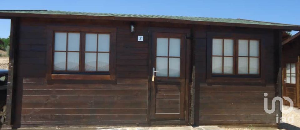 Maison rustique T10 à Podence e Santa Combinha de 380 m²