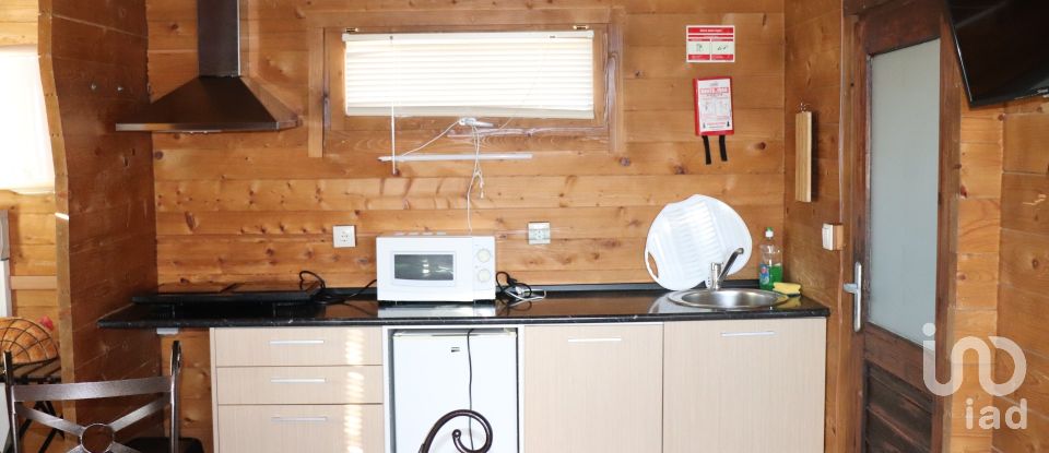 Maison rustique T10 à Podence e Santa Combinha de 380 m²