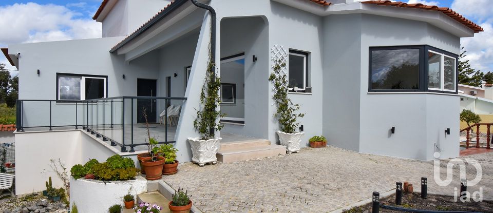 House T5 in Amora of 570 m²