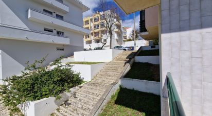 Apartment T2 in Charneca De Caparica E Sobreda of 72 m²