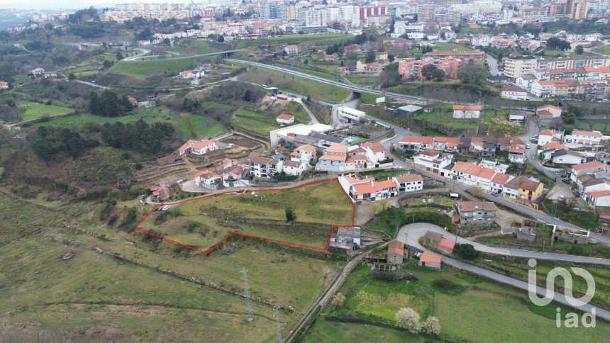 Terrain à Vila Real de 4 700 m²