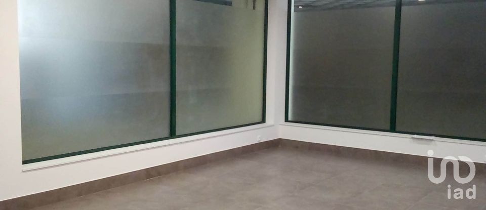 Boutique/Local commercial à Real, Dume E Semelhe de 50 m²