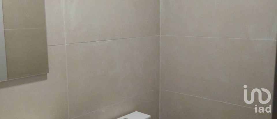 Boutique/Local commercial à Real, Dume E Semelhe de 50 m²