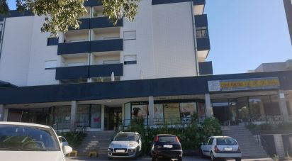 Boutique/Local commercial à Real, Dume E Semelhe de 50 m²