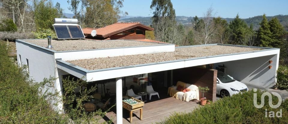 Ferme T3 à Fataunços e Figueiredo das Donas de 253 m²