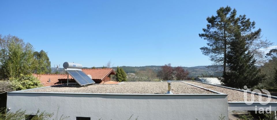 Ferme T3 à Fataunços e Figueiredo das Donas de 253 m²