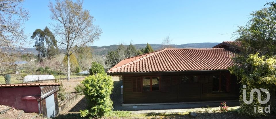 Ferme T3 à Fataunços e Figueiredo das Donas de 253 m²