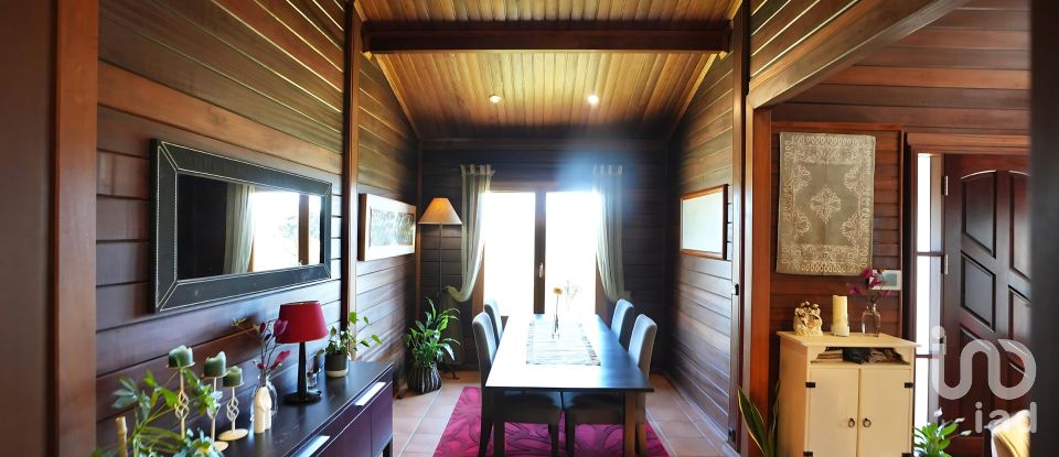 Ferme T3 à Fataunços e Figueiredo das Donas de 253 m²