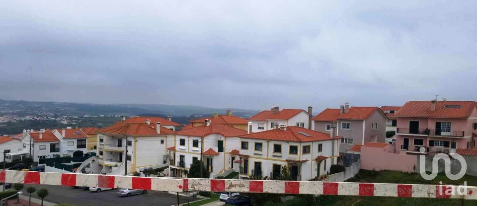 Casa / Villa T3 em Lourinhã e Atalaia de 231 m²