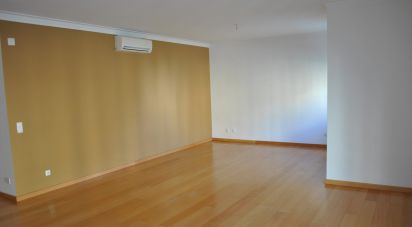 Apartment T3 in Santarém (Marvila), Santa Iria Da Ribeira De Santarém, Santarém (São Salvador) E Santarém (São Nicolau) of 157 m²