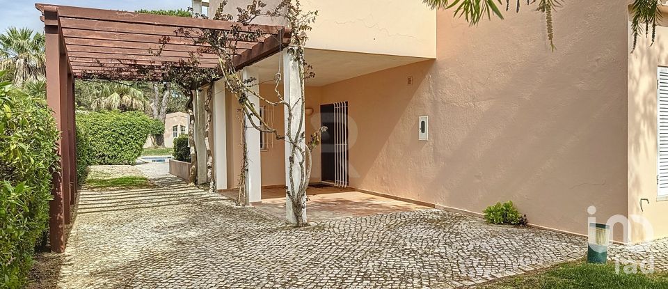 Casa / Villa T3 em Quarteira de 325 m²
