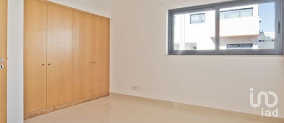 Apartment T1 in Quinta do Anjo of 63 m²
