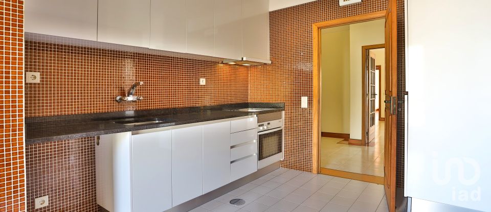Apartment T3 in Espinho of 141 m²