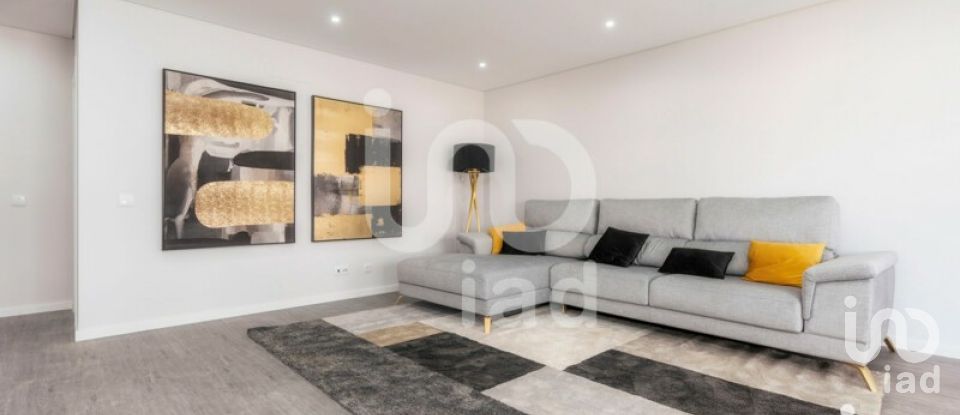Apartment T2 in Quelfes of 82 m²