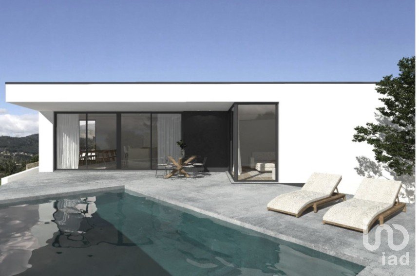 Maison T3 à Estorãos de 190 m²