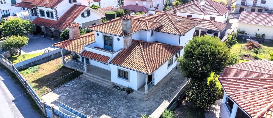 Maison T4 à Santa Comba de 418 m²