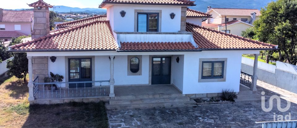 Maison T4 à Santa Comba de 418 m²