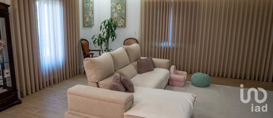 Maison T4 à Santa Comba de 418 m²