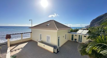 Casa / Villa T3 em Madalena do Mar de 141 m²