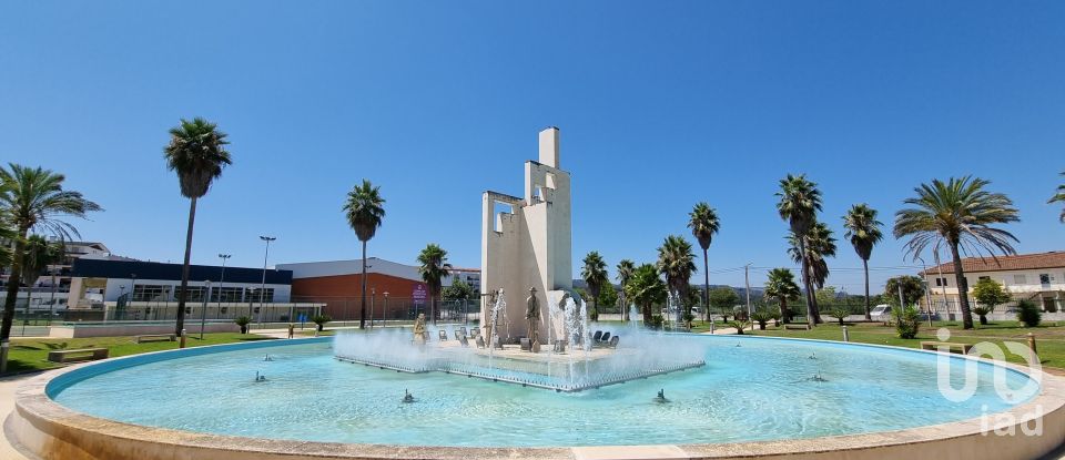 Terreno urbano em Poiares (Santo André) de 1 490 m²