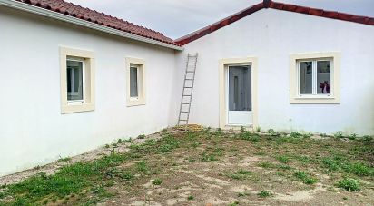 Village house T3 in Gondemaria e Olival of 220 m²