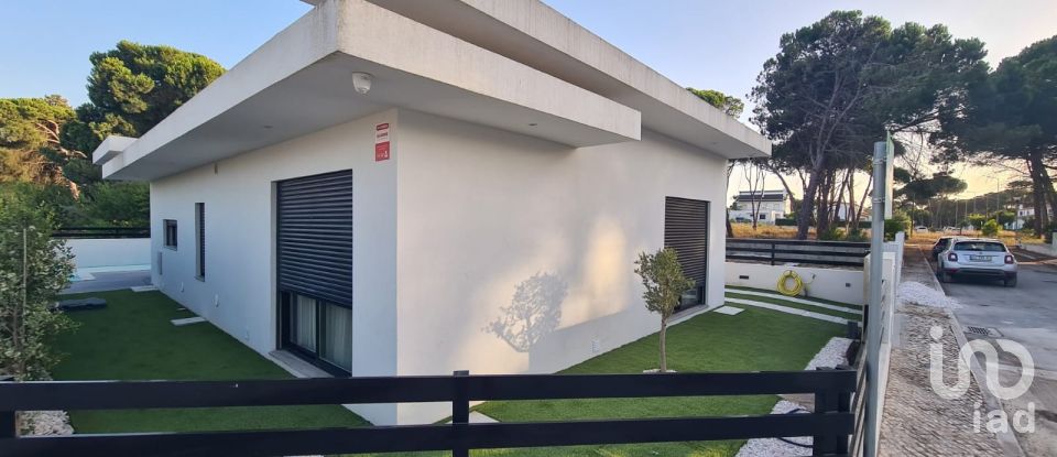 House T2 in Sesimbra (Castelo) of 107 m²