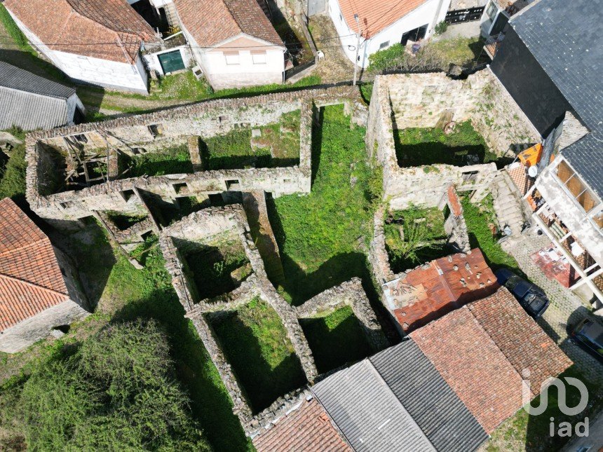 Village house T0 in Mouçós e Lamares of 526 m²