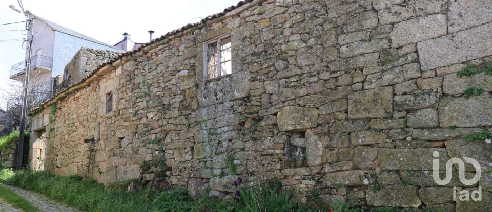 Village house T0 in Mouçós e Lamares of 526 m²