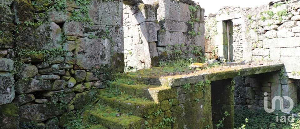 Village house T0 in Mouçós e Lamares of 526 m²