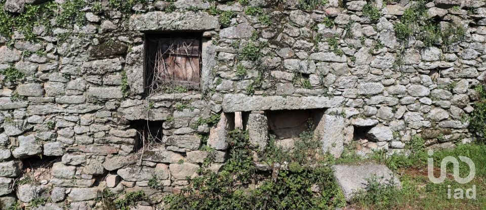 Village house T0 in Mouçós e Lamares of 526 m²