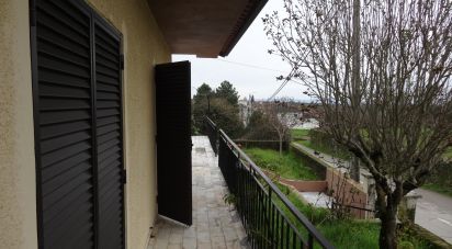 Demeure T3 à Friões de 208 m²