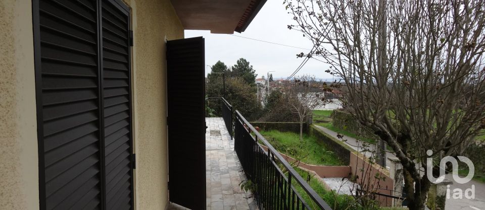 Mansion T3 in Friões of 208 m²