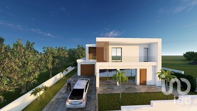 Casa T3 em Santa Maria, São Pedro E Matacães de 216 m²