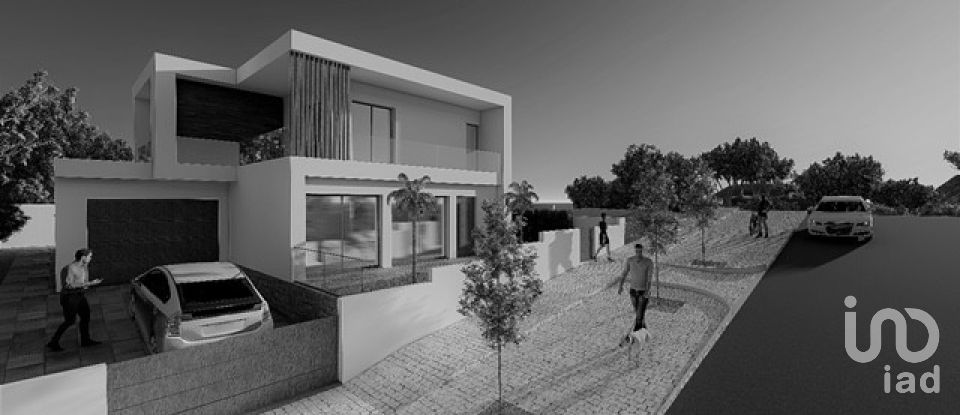 Casa T3 em Santa Maria, São Pedro E Matacães de 216 m²