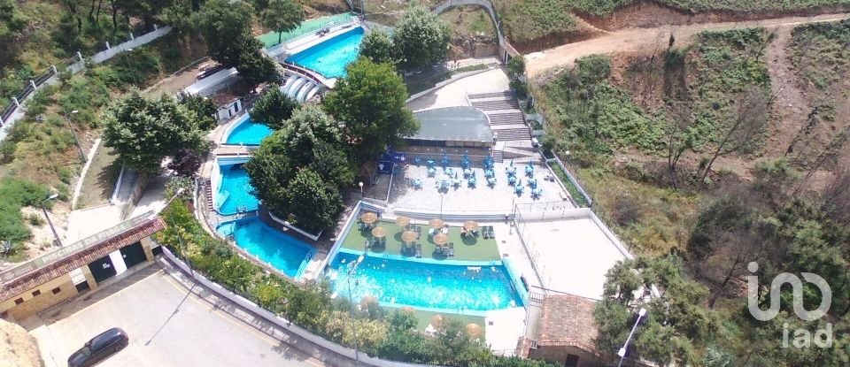 Terreno urbano em Poiares (Santo André) de 1 490 m²