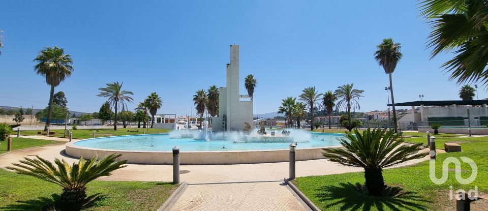 Terreno urbano em Poiares (Santo André) de 1 490 m²