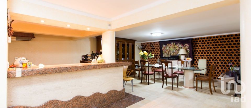 Maison T5 à Peniche de 290 m²