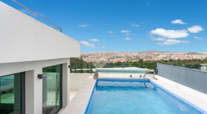 Duplex T3 in Lumiar of 214 m²