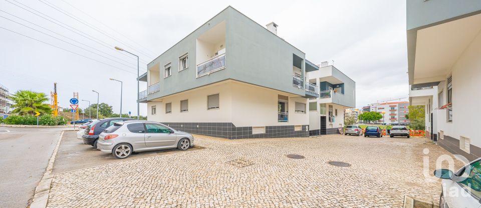 Apartment T3 in Gâmbia-Pontes-Alto da Guerra of 123 m²