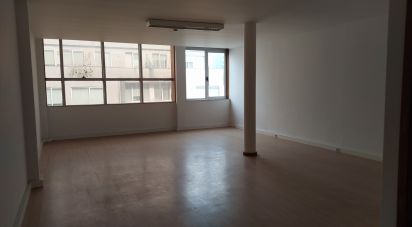 Boutique/Local commercial à Barcelos, Vila Boa e Vila Frescainha (São Martinho e São Pedro) de 131 m²