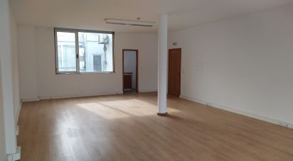 Boutique/Local commercial à Barcelos, Vila Boa e Vila Frescainha (São Martinho e São Pedro) de 131 m²